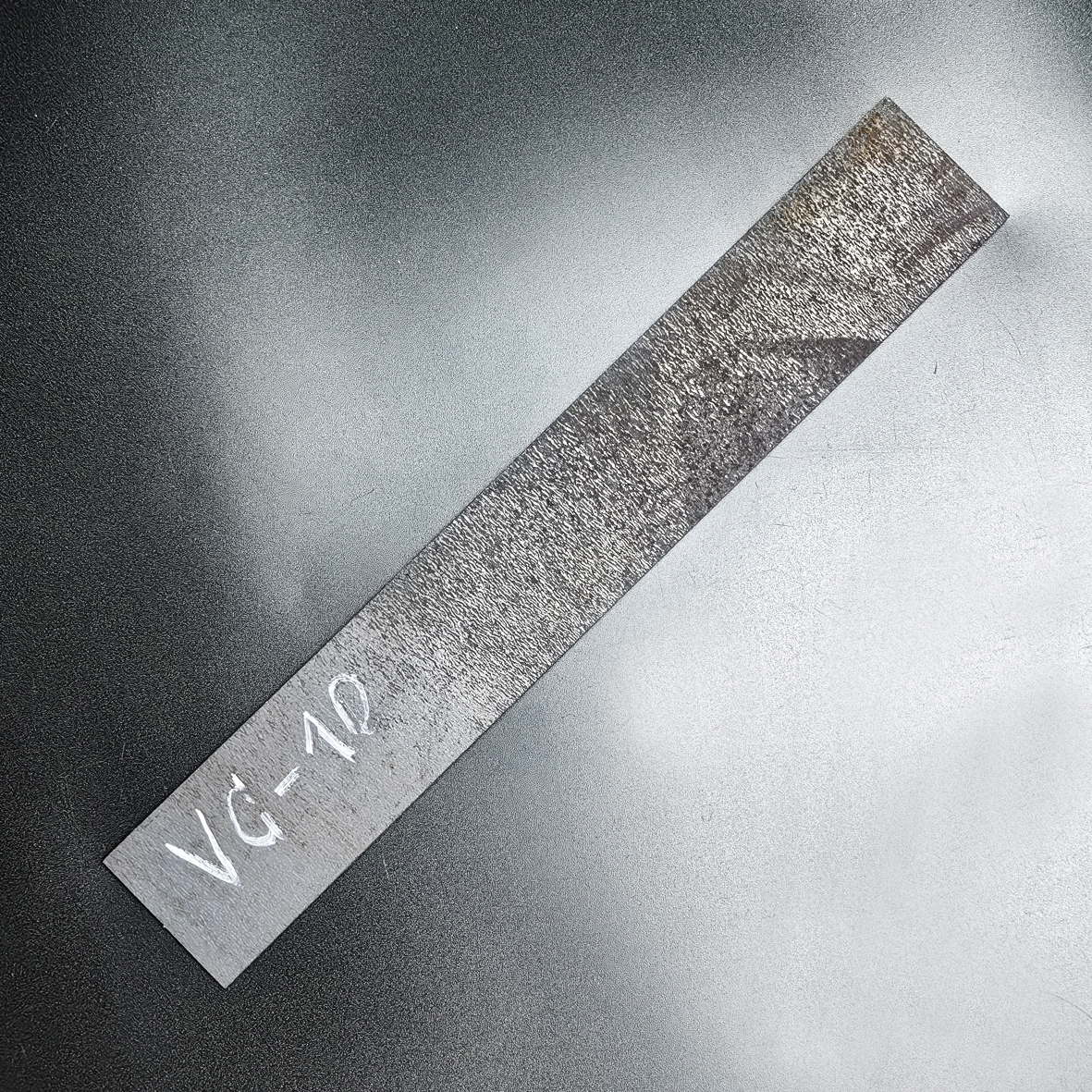 Заготовка для ножа из стали VG-10 размеры: 200х30х4 мм